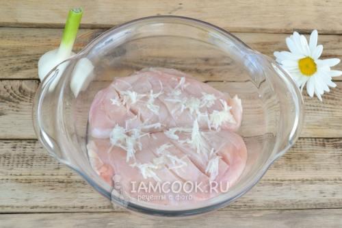 Шашлык из куриной грудки на мангале: рецепт и техника приготовления 19