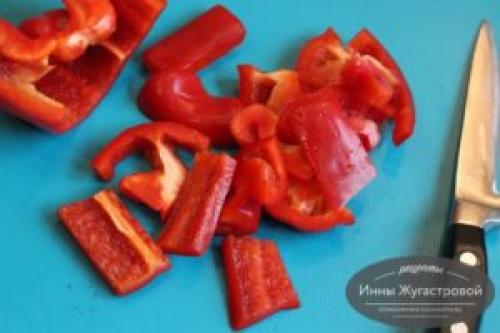 Как правильно подавать шашлычки из куриного филе. Куриные шашлычки с кабачком, луком и сладким перцем на шпажках в духовке