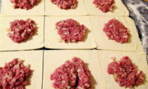 Слоёная самса с мясом. Самса из слоеного теста – 10 пошаговых рецептов в духовке