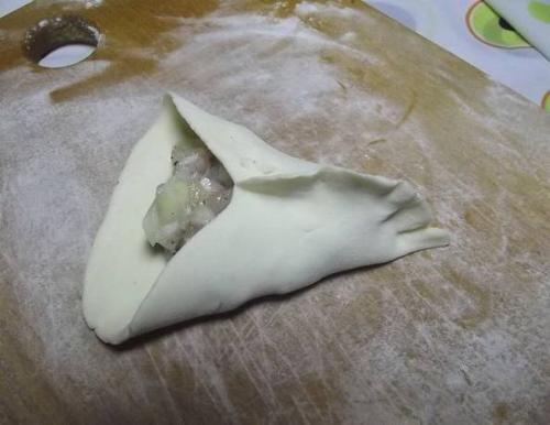 Узбекская самса с курицей. Самса из готового слоеного теста с курицей