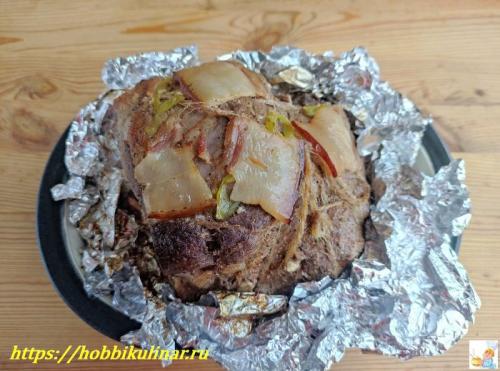 Как хранить готовую свинину в фольге со специями и чесноком. Свинина в духовке в фольге целым куском с чесноком