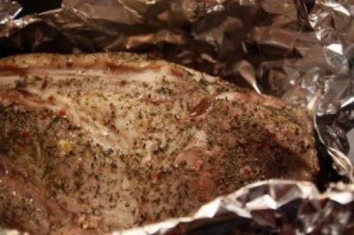 Свиная шея в духовке. Шейка в духовке в фольге