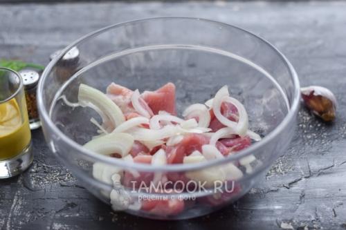 Вкусный рецепт филе свинины в фольге: как приготовить в духовке 01 Вкусный рецепт филе свинины в фольге: как приготовить в духовке 01
