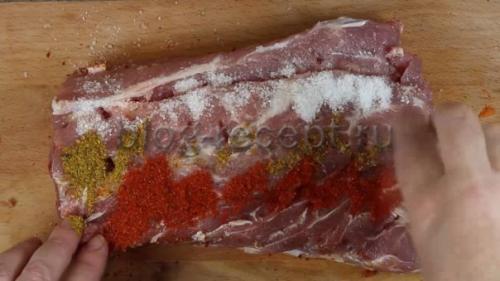 Как настроить духовку для приготовления свиной шеи. Пикантная буженина: запекаем ароматное и сочное блюдо из свиной шеи