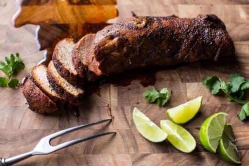 Как приготовить филе свинины в фольге в духовке. 15 вкуснейших рецептов свиной вырезки в духовке