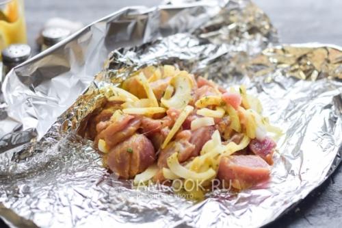 Вкус и удобство в одном: свинина порционными кусками в фольге 05 Вкус и удобство в одном: свинина порционными кусками в фольге 05