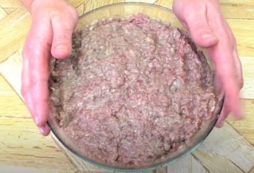 Можно ли заморозить свинину порционными кусками в фольге. Как заморозить мясо впрок в виде полуфабрикатов (рецепты)