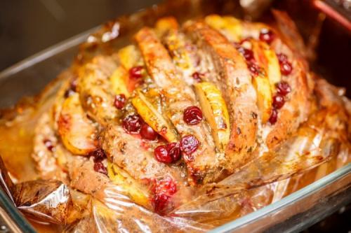 Как приготовить свиную шею в духовке. Свиная шея в духовке: 12 рецептов к празднику и на каждый день