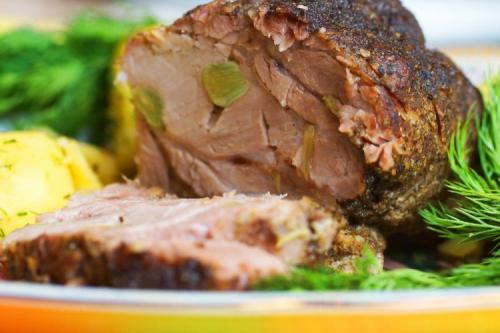 Как приготовить свиную шею в духовке. Свиная шея в духовке: 12 рецептов к празднику и на каждый день