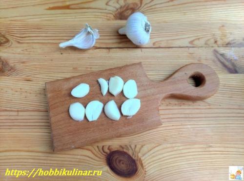 Как хранить готовую свинину в фольге со специями и чесноком. Свинина в духовке в фольге целым куском с чесноком