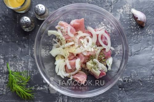Вкусный рецепт филе свинины в фольге: как приготовить в духовке 02 Вкусный рецепт филе свинины в фольге: как приготовить в духовке 02