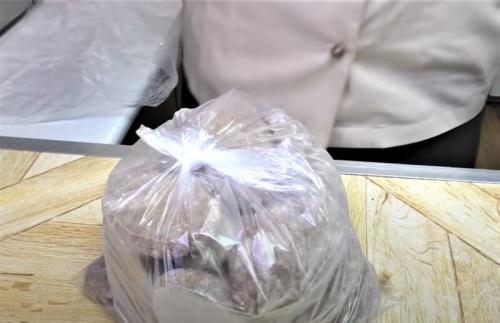 Можно ли заморозить свинину порционными кусками в фольге. Как заморозить мясо впрок в виде полуфабрикатов (рецепты)