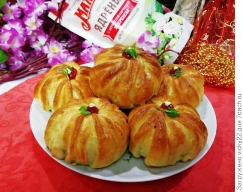 Самса с говядиной и картошкой. Самса с сочной начинкой из говядины и картофеля