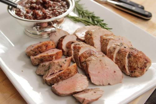 Что нужно для приготовления свинины со сметаной в фольге в духовке. 15 вкуснейших рецептов свиной вырезки в духовке