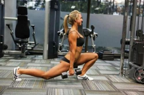 Какой вид фитнеса подойдет для каждого типа фигуры. Тип фигуры: груша 01 Какой вид фитнеса подойдет для каждого типа фигуры. Тип фигуры: груша 01