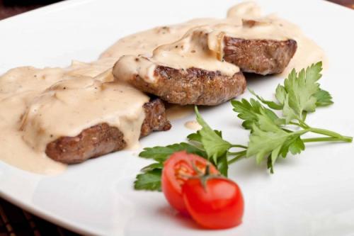 Какие соусы можно использовать для запеченной свинины в фольге. 20 соусов к мясу, которые разнообразят привычный рацион