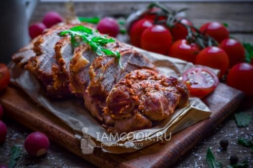 Как правильно запекать свинину в духовке, чтобы она была не слишком влажной. Общие рекомендации по запеканию свинины