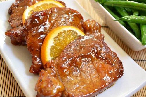 Как правильно разложить ингредиенты в форме для запекания свинины в духовке. Свинина, запеченная в духовке: 20 быстрых и вкусных рецептов