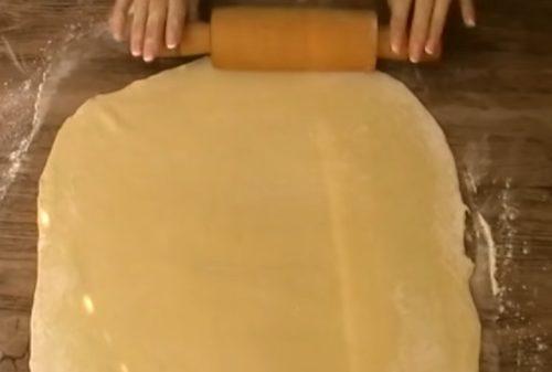 Домашняя самса из слоеного теста с мясом своими руками