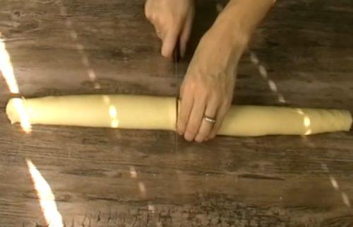 Домашняя самса из слоеного теста с мясом своими руками