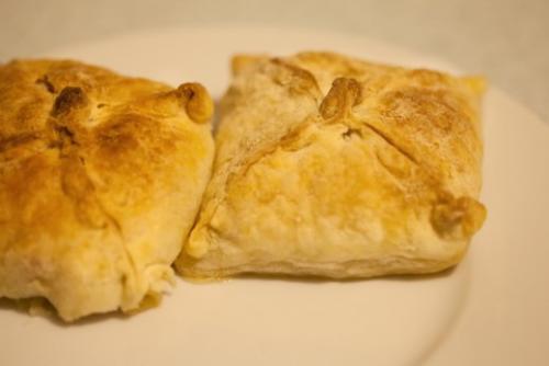 Самса с курицей и сыром из слоеного теста. Самса с сыром и курицей 14 Самса с курицей и сыром из слоеного теста. Самса с сыром и курицей 14