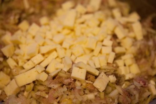 Самса с курицей и сыром из слоеного теста. Самса с сыром и курицей 08 Самса с курицей и сыром из слоеного теста. Самса с сыром и курицей 08