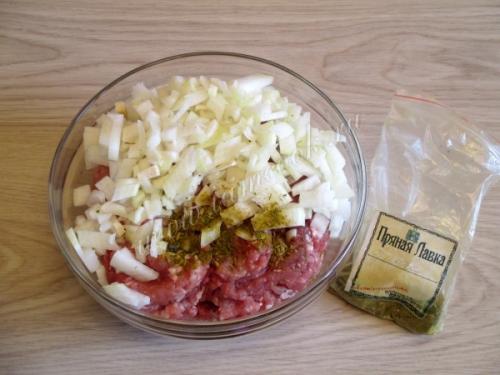 Самса из слоеного теста в духовке. Домашняя самса с курицей из готового слоеного теста 14