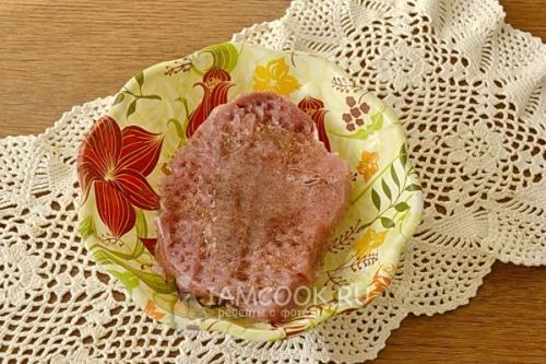 Запеченная свинина в фольге: Калорийность и полезные свойства 06