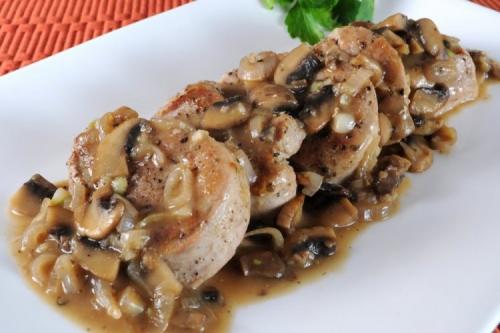 Какие ингредиенты нужны для приготовления сочной свиной вырезки в духовке. 20 рецептов из свиной вырезки, которые понравятся всей семье