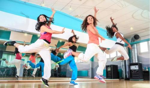 Сколько калорий сжигает танец хип-хоп. Фристайл, сальса, хип-хоп: пять танцевальных направлений, которые сжигают калории и помогают похудеть 01 Сколько калорий сжигает танец хип-хоп. Фристайл, сальса, хип-хоп: пять танцевальных направлений, которые сжигают калории и помогают похудеть 01