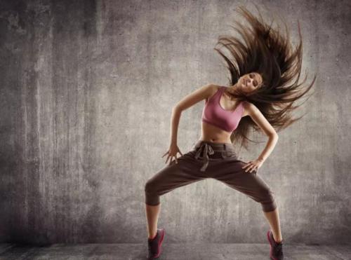 Сколько калорий сжигает танец хип-хоп. Фристайл, сальса, хип-хоп: пять танцевальных направлений, которые сжигают калории и помогают похудеть 02 Сколько калорий сжигает танец хип-хоп. Фристайл, сальса, хип-хоп: пять танцевальных направлений, которые сжигают калории и помогают похудеть 02