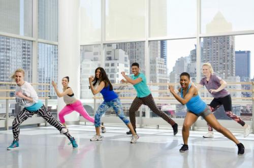 Как сжигать больше калорий с помощью танцев. Танцевальные движения, которые с легкостью сжигают много калорий