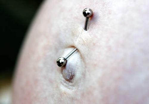 Чем заменить пирсинг в пупке при беременности. Пирсинг пупка и беременность: когда снимать и как сохранить