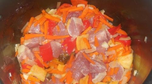 Какие продукты можно добавить в картошку тушеную, чтобы сделать её более калорийной. Что добавить в тушеную картошку, чтобы та стала в два раза вкуснее