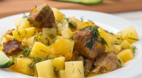 Какие продукты можно добавить в картошку тушеную, чтобы сделать её более калорийной. Что добавить в тушеную картошку, чтобы та стала в два раза вкуснее