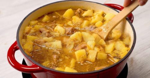 Какие продукты можно добавить в картошку тушеную, чтобы сделать её более калорийной. Что добавить в тушеную картошку, чтобы та стала в два раза вкуснее