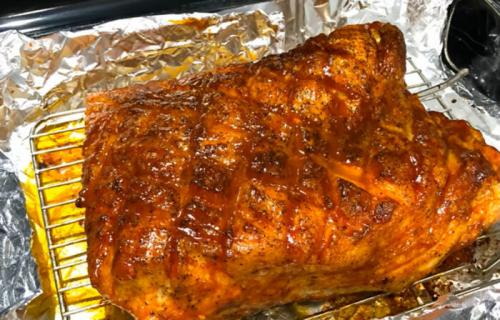 Целый кусок свинины с чесноком в фольге в духовке. Запеченная свинина в фольге – 9 мягких и сочных рецептов приготовления