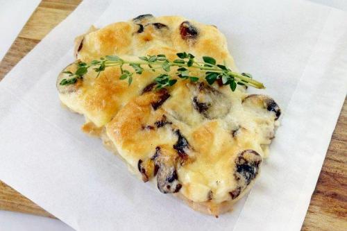 Как запечь свинину в духовке одним куском. Свинина, запеченная в духовке: 20 быстрых и вкусных рецептов