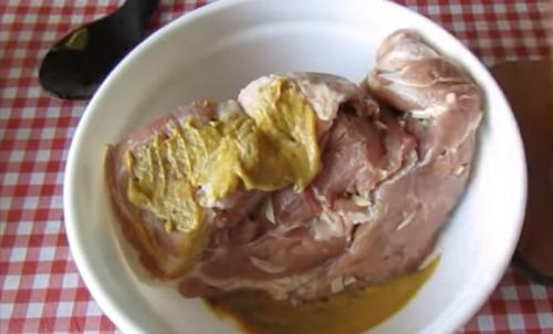 Порционная свинина в фольге в духовке. Запеченная свинина в фольге – 9 мягких и сочных рецептов приготовления