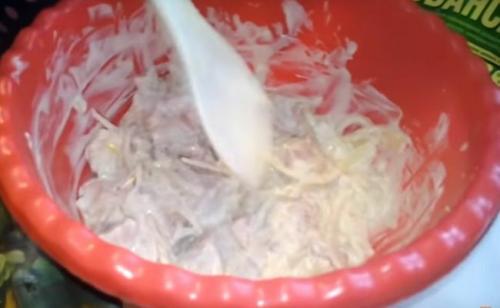 Свиная шея в духовке кусочками с картошкой. Свинина с картошкой в духовке — 5 простых и вкусных рецептов