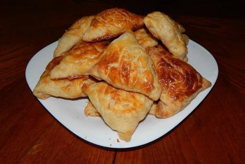 Калорийность самса из слоёного теста с мясной начинкой: все, что нужно знать 12 Калорийность самса из слоёного теста с мясной начинкой: все, что нужно знать 12