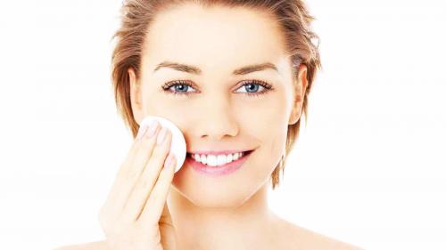 Самые полезные продукты для кожи лица. Зачем очищать и тонизировать кожу?