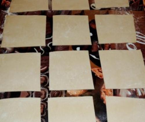 Самса из слоеного теста с фаршем в духовке. Самса из слоеного теста с фаршем