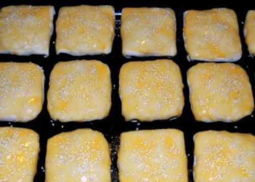 Самса из слоеного теста с фаршем в духовке. Самса из слоеного теста с фаршем