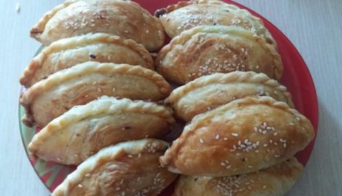 Лепка самсы из слоеного теста. Как заворачивать самсу