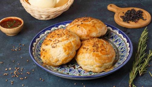 Лепка самсы из слоеного теста. Как заворачивать самсу