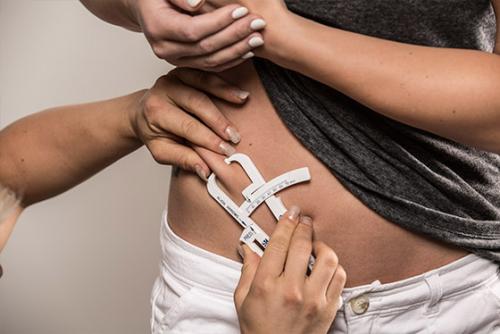 Как узнать вес жира в организме. Методы измерения процента жира в теле