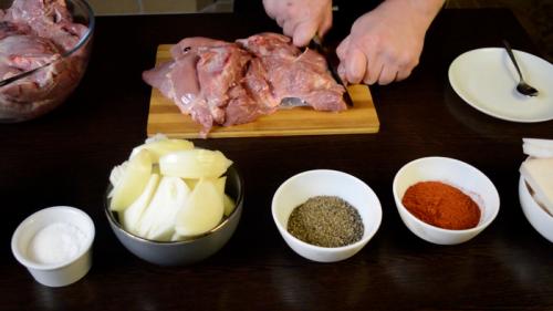 Можно ли делать Люля-кебаб из курицы на мангале без жира. ЛЮЛЯ КЕБАБ на МАНГАЛЕ. Все СЕКРЕТЫ и ЛАЙФХАКИ, что бы фарш не отваливался!