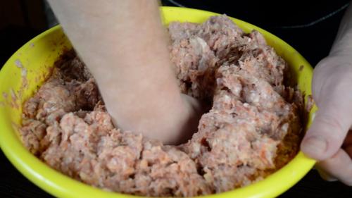 Можно ли делать Люля-кебаб из курицы на мангале без жира. ЛЮЛЯ КЕБАБ на МАНГАЛЕ. Все СЕКРЕТЫ и ЛАЙФХАКИ, что бы фарш не отваливался!