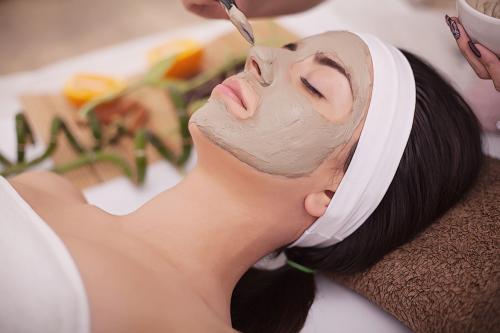 Быстродействующие маски от прыщей в домашних условиях. Какие маски можно использовать от прыщей* для сухой кожи?